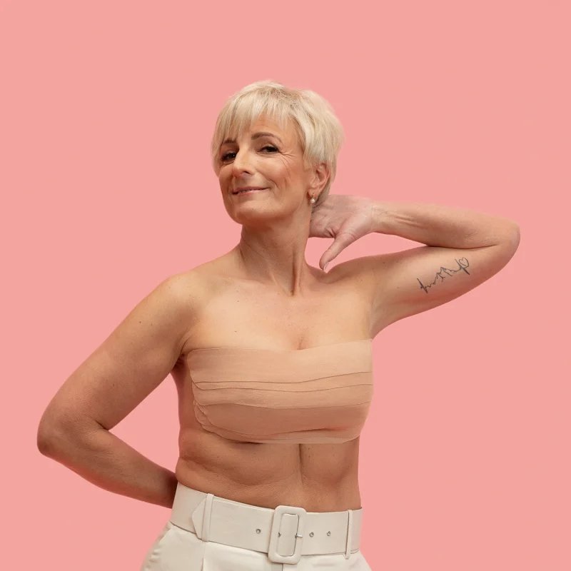 Bra Tape (Booby Tape) - modelująca taśma do biustu BEŻOWA